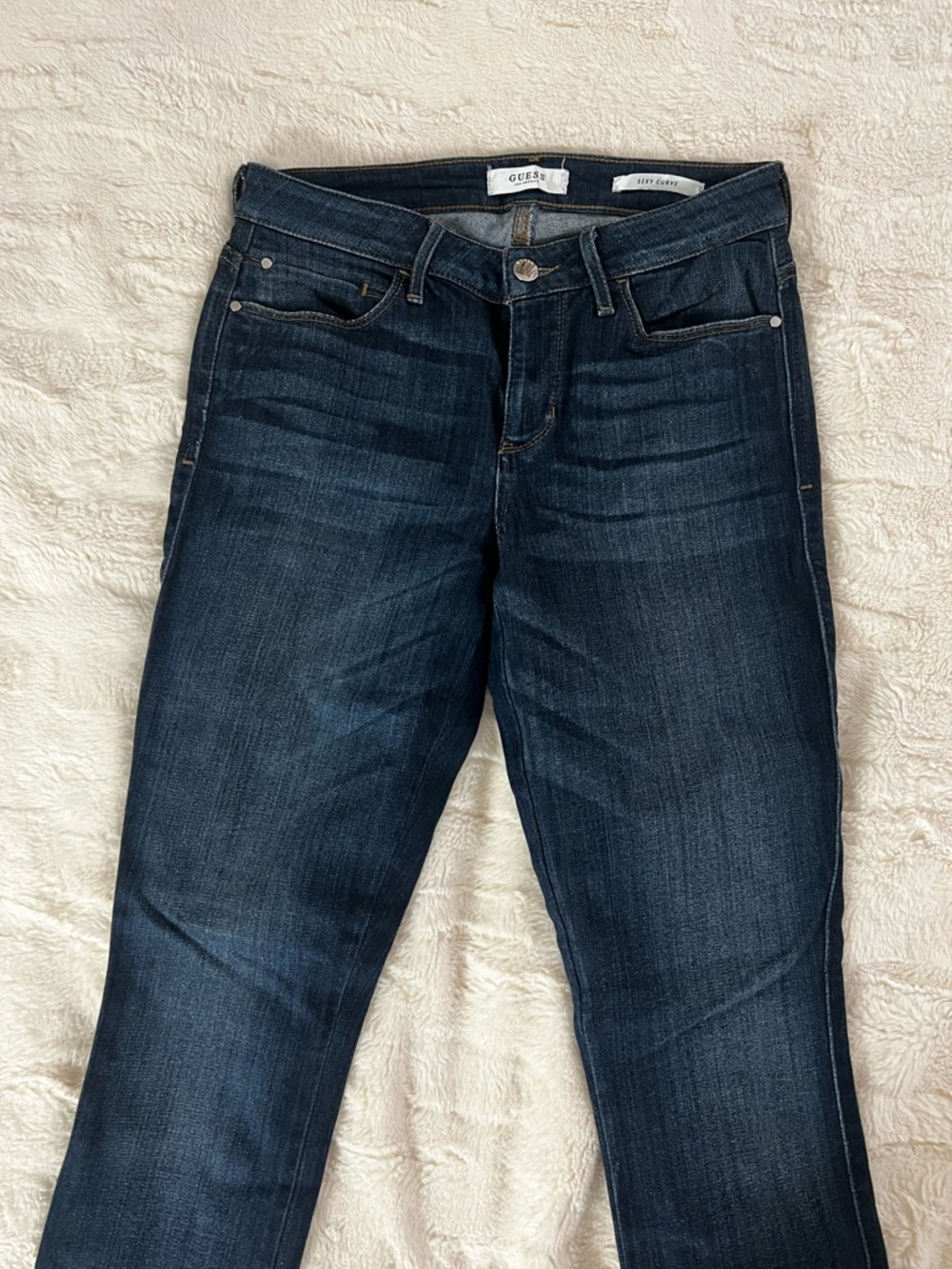 GUESS Sexy Curve Jeans 🦋